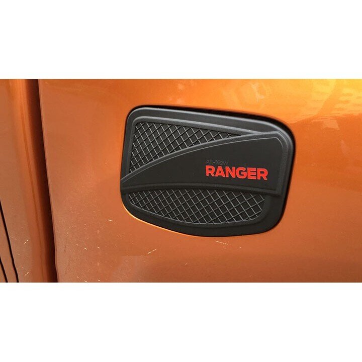 ỐP NẮP BÌNH DẦU FORD RANGER